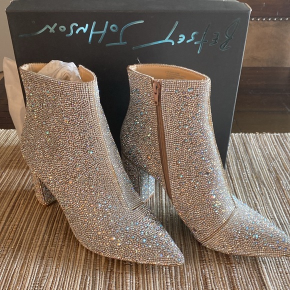 Betsey Johnson Cady Rhinestone Bootie Silver 8.0-8.5 NWT Zara - Picture 6 of 15